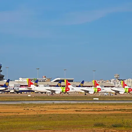 Airport Flat 6 By Homing * Faro