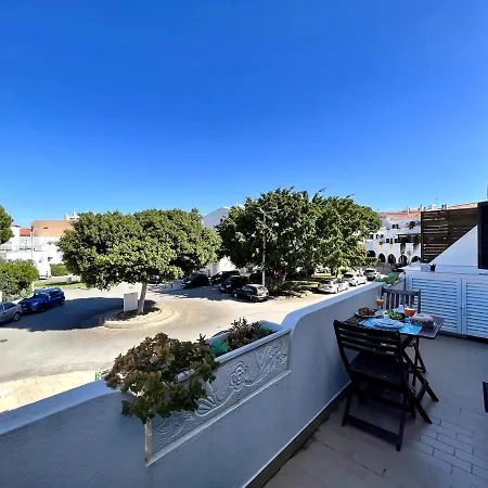 Airport Flat 6 By Homing * Faro